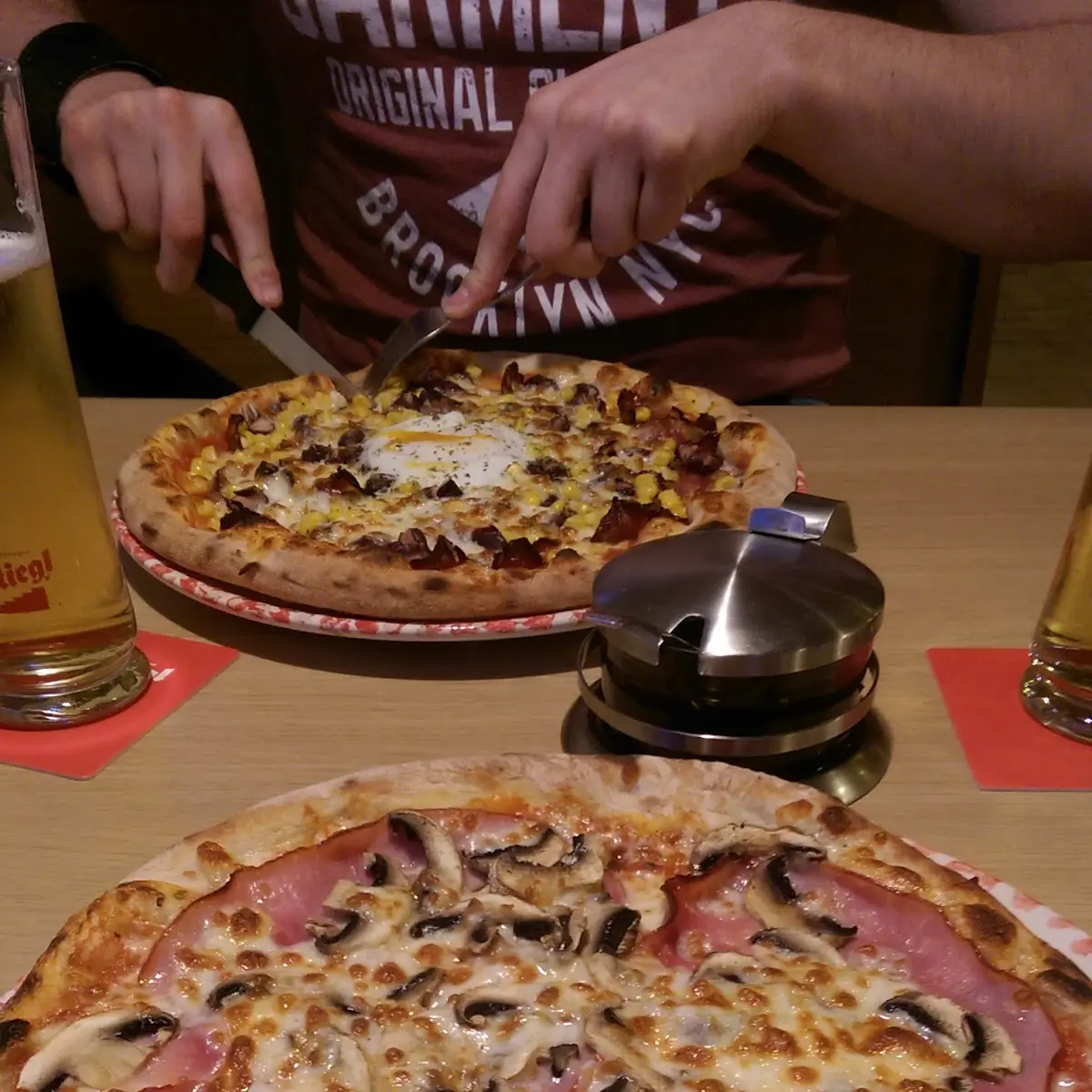 Prosciutto E Funghi Pizza
