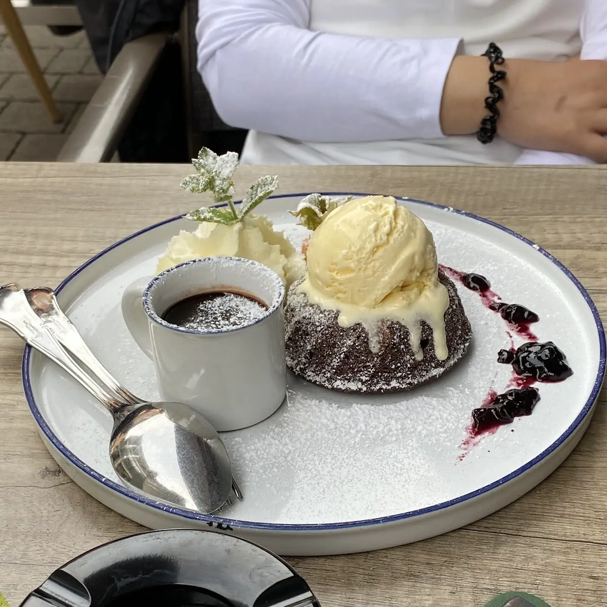 Küchlein Mit Eis
