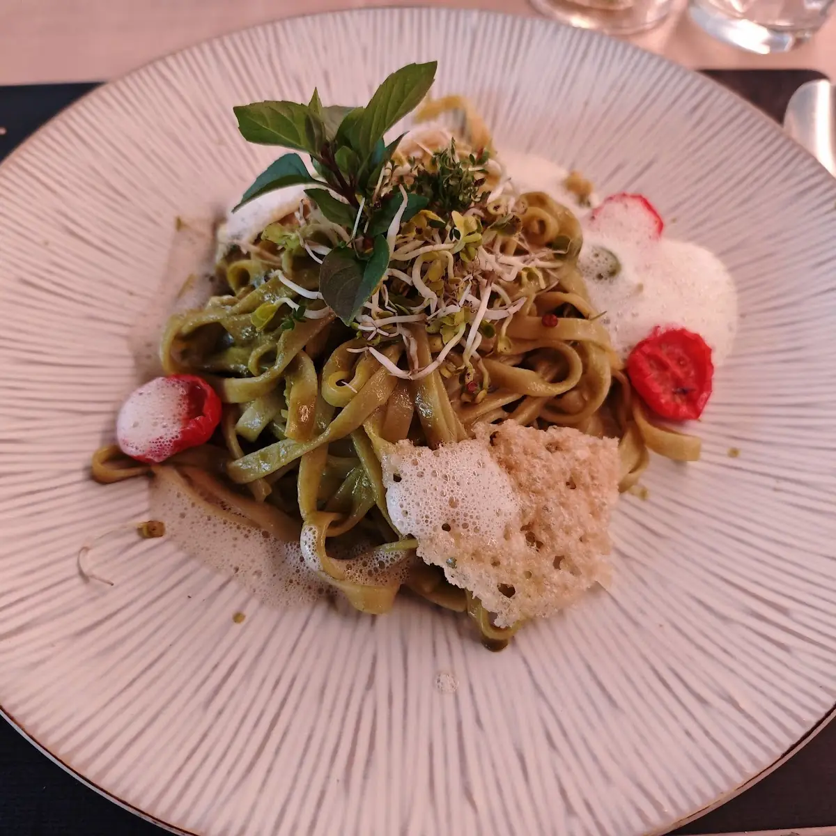 Bärlauchnudel Mit Spargel