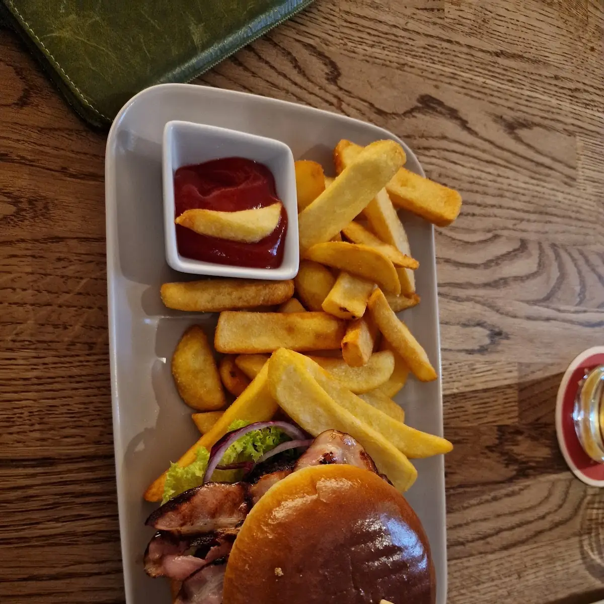 Smokey Burger