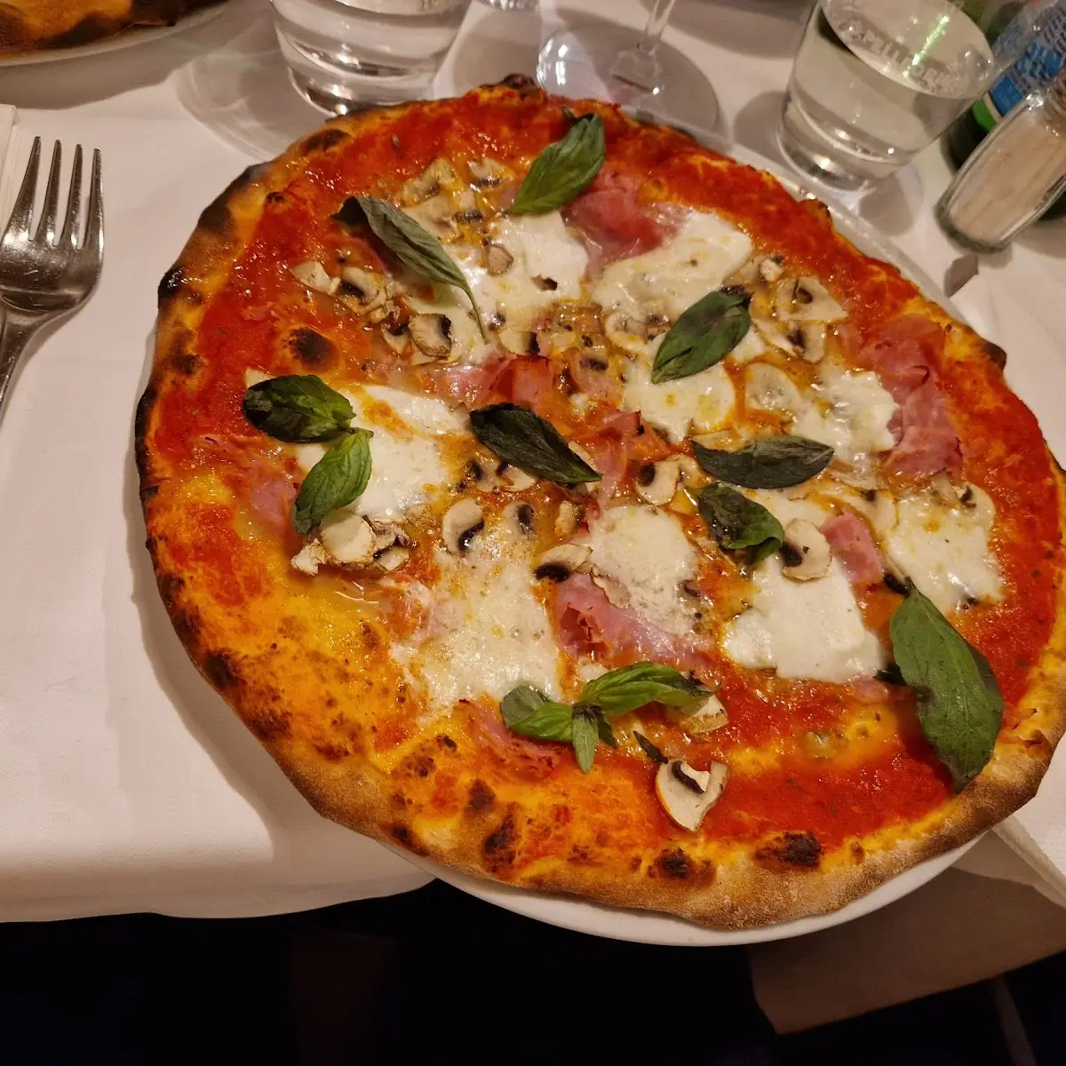 Pizza La Delizia