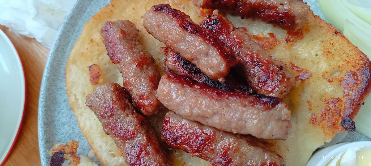 Ćevapi U Lepinji