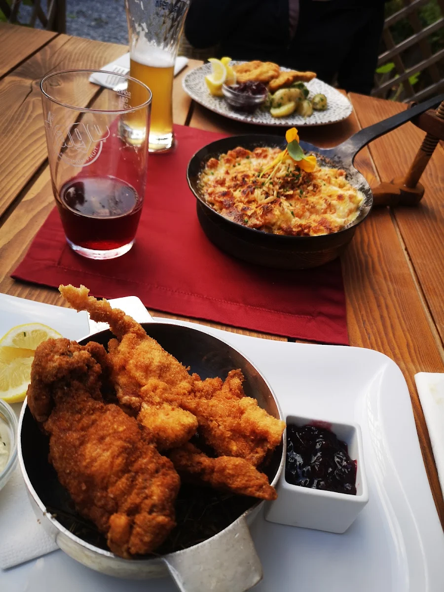 Backhendl Und Kässpätzle