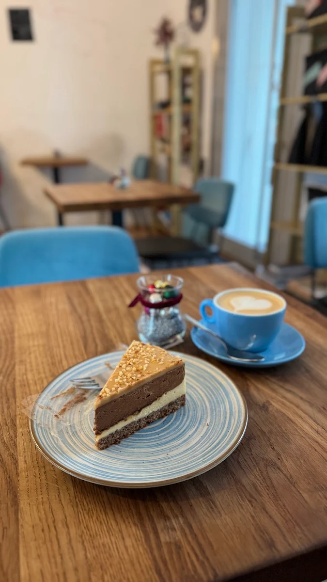 Nougatkuchen Und Cappuccino