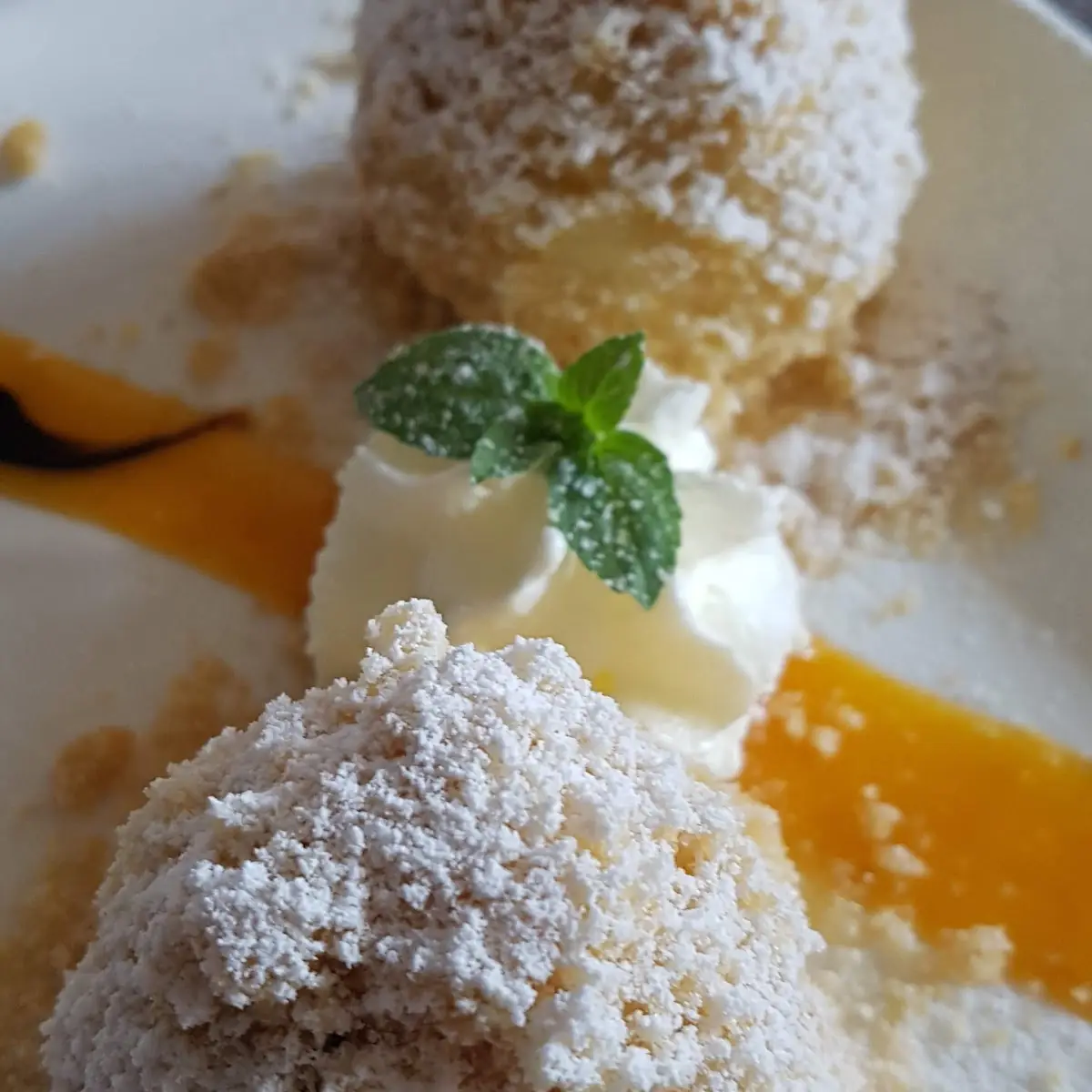 Hausgemachte Marillenknödel