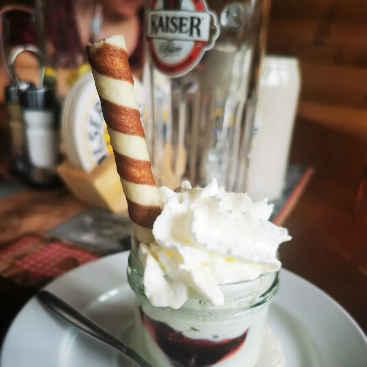 Marinierte Kirschen Mit Eis