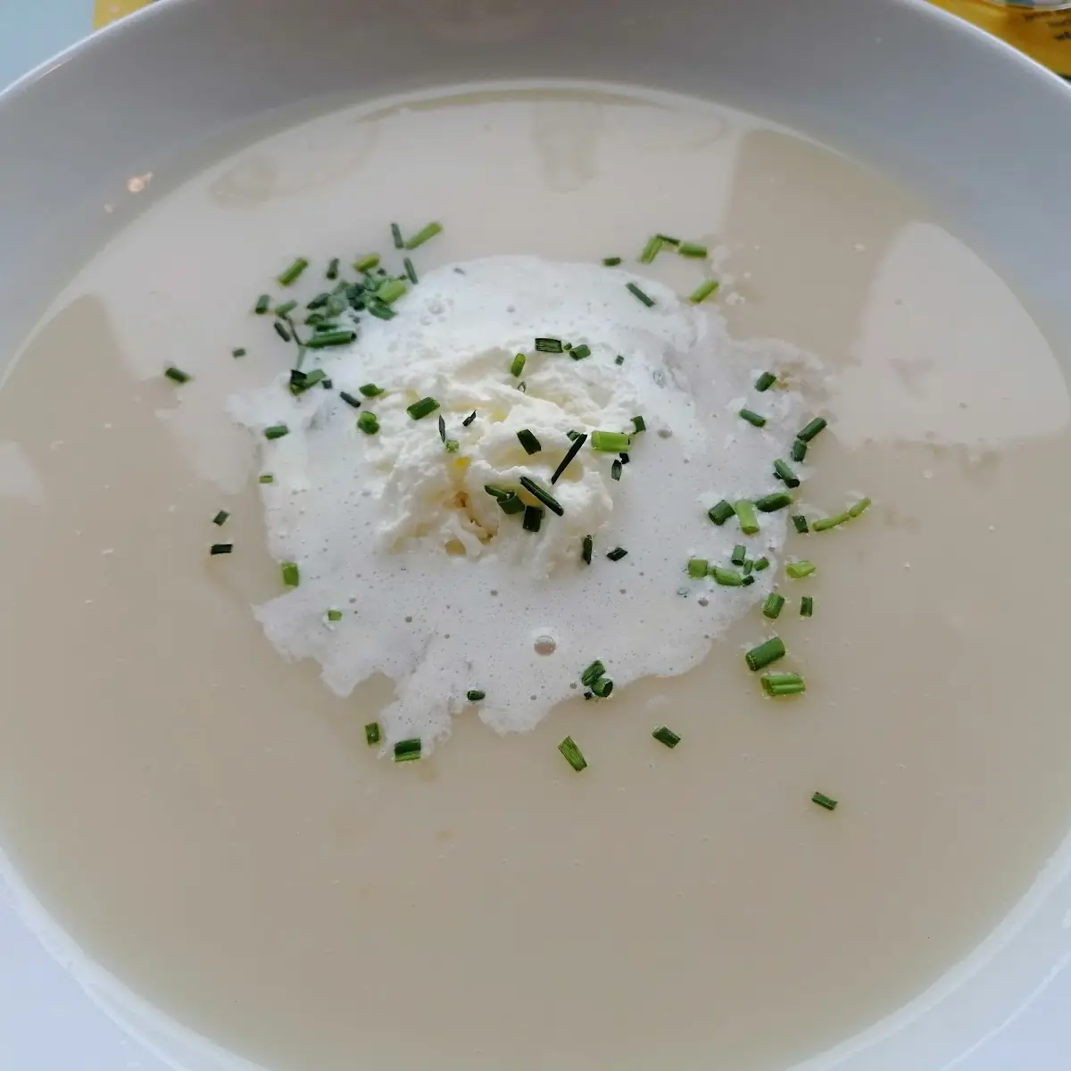 Spargelkremesuppe