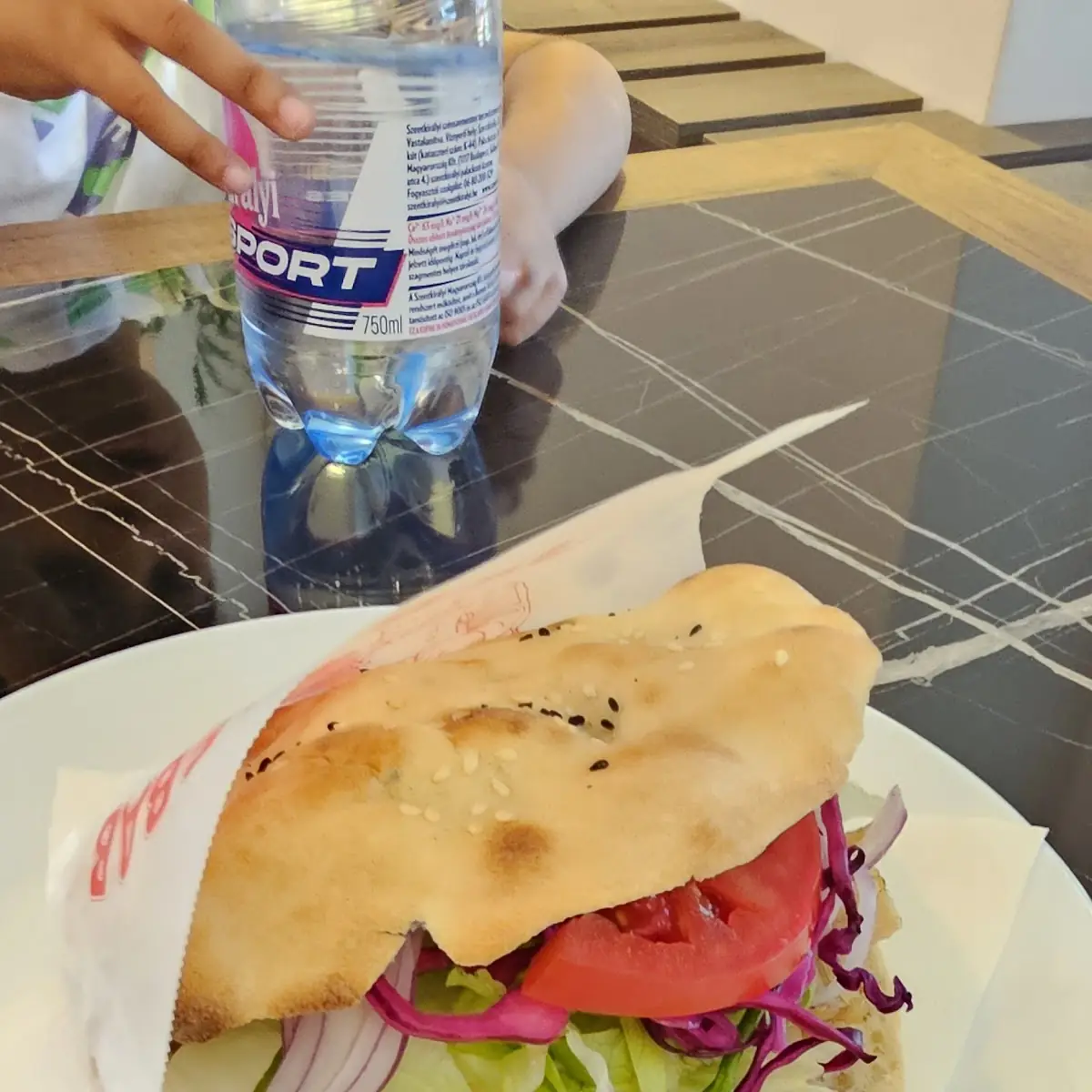 ساندويتش كباب