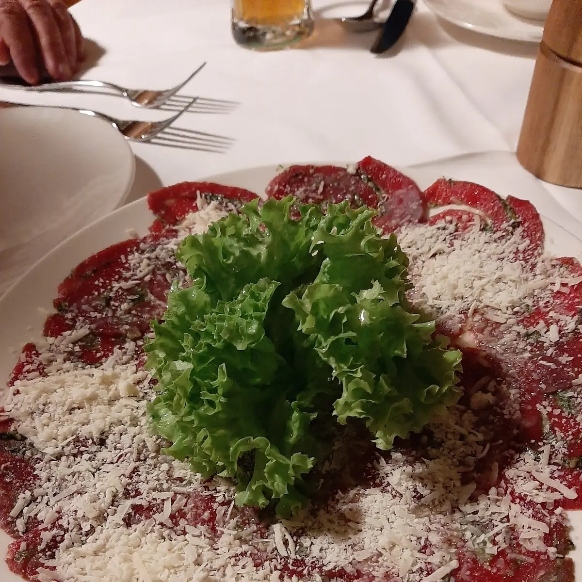 Hirschcarpaccio Mit Parmesan