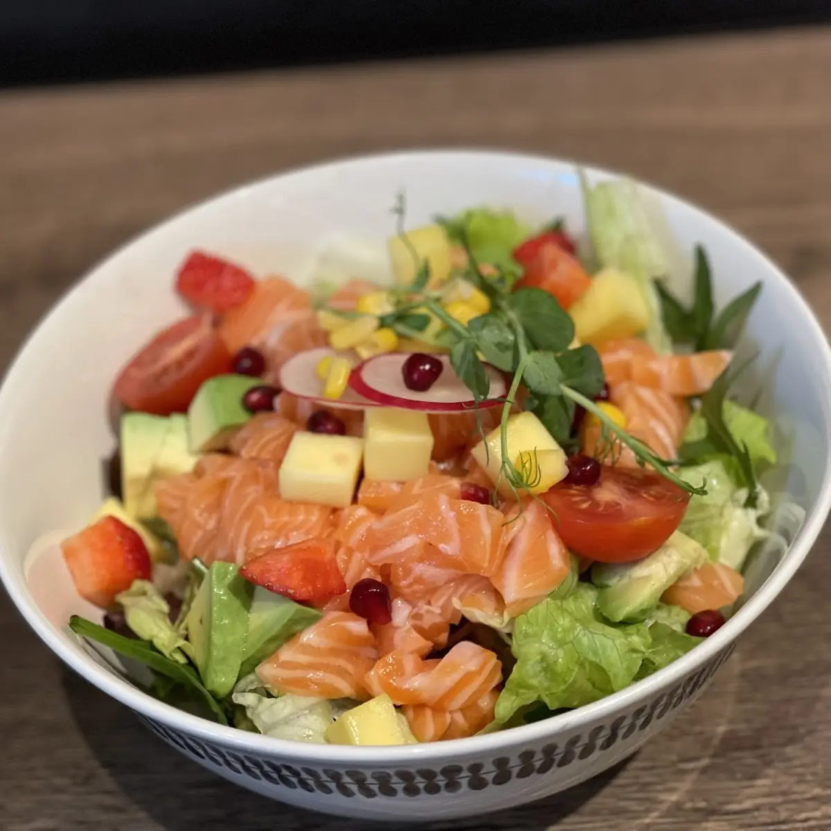 Lachs Avocado Salat