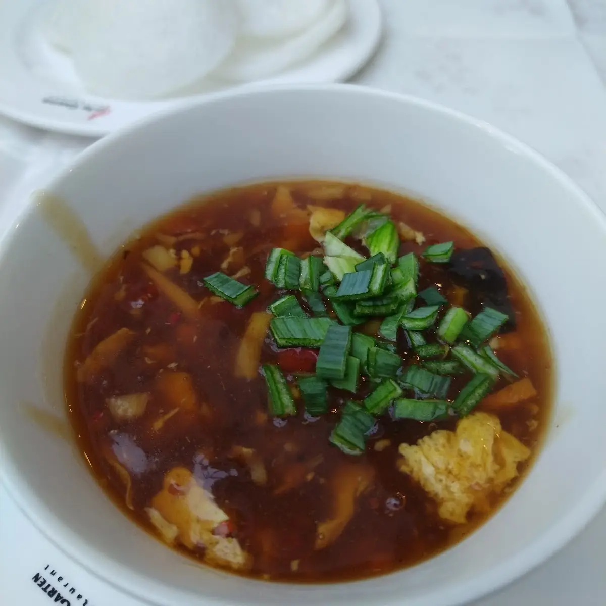B1 Pikant Säuerliche Suppe
