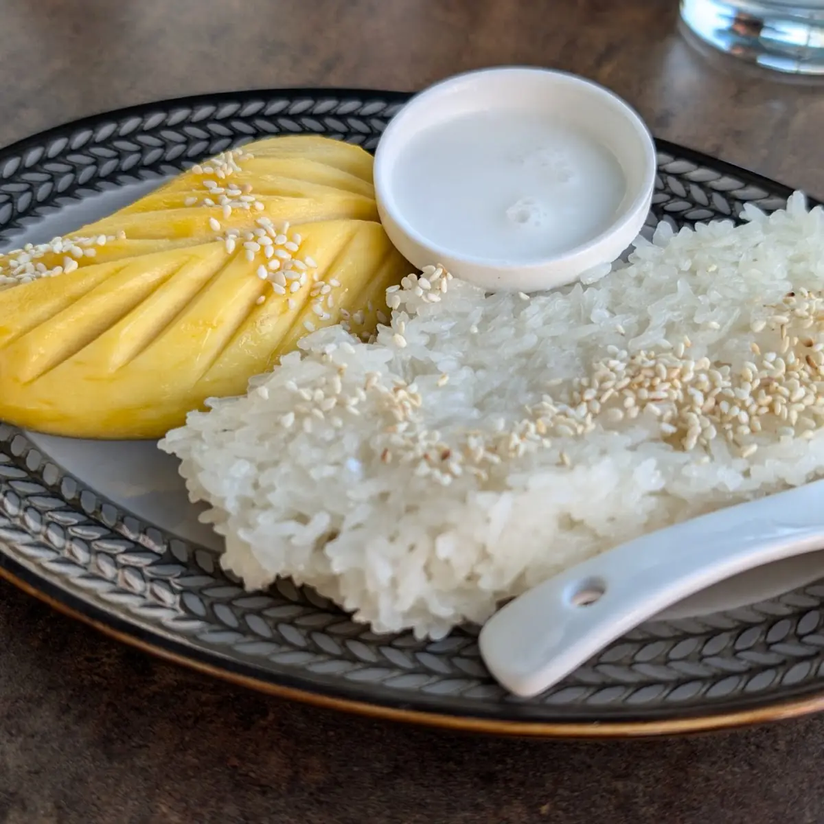 Kokosreis Mit Mango Und Kokosmilch-sauce