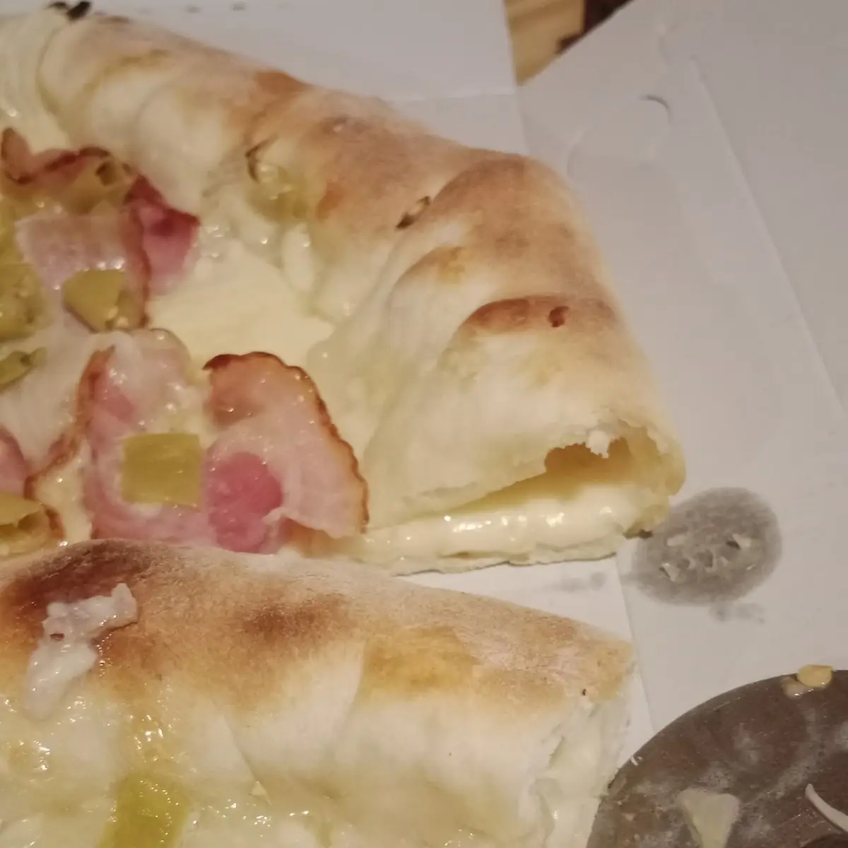 Pizza Diamant Mit Käse Rand