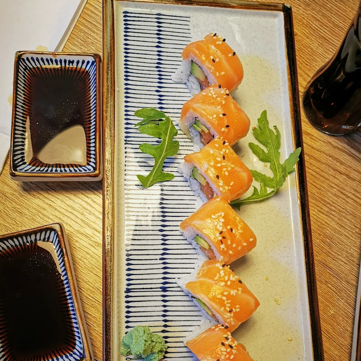 Lachs Sesam Roll