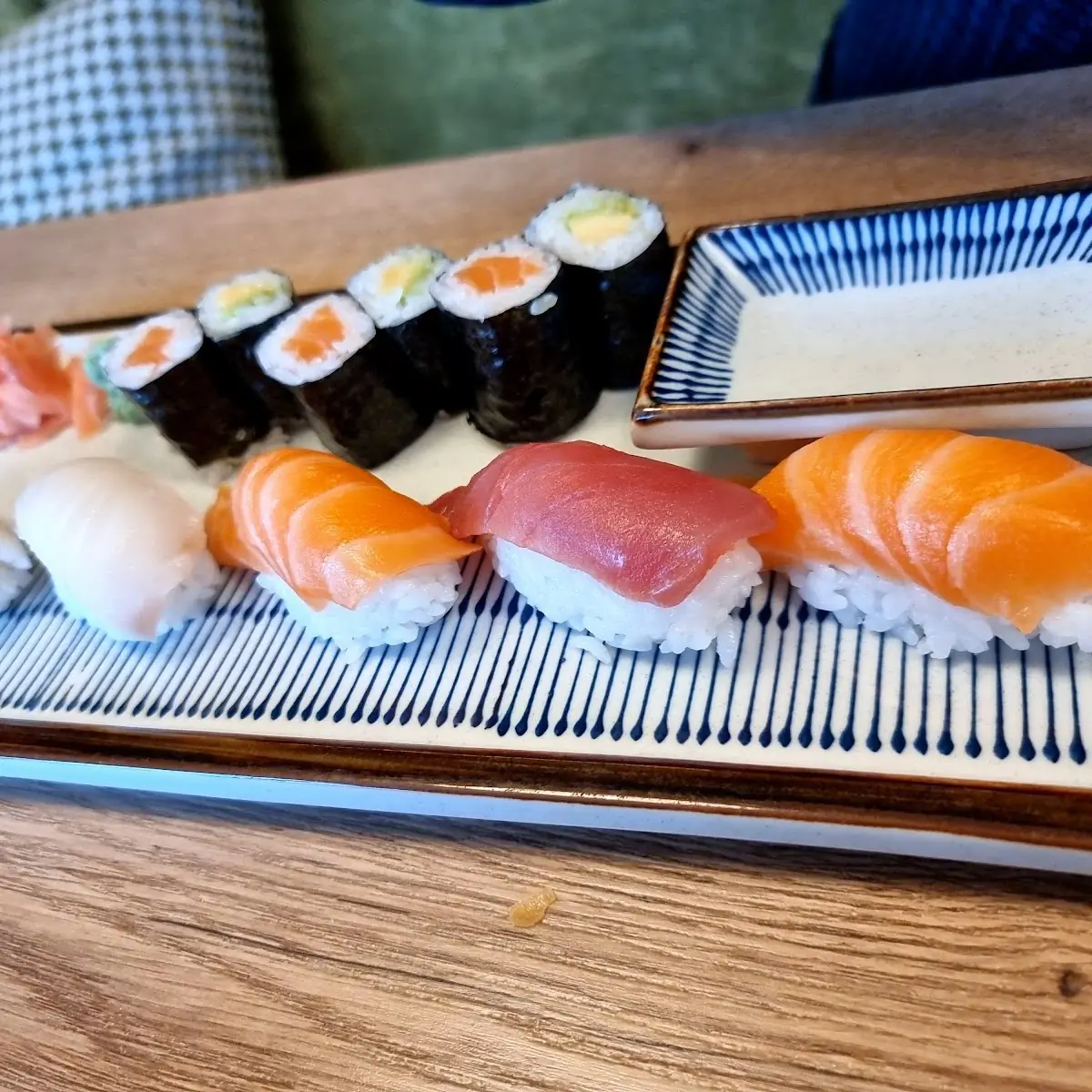 Sushi Teller -Lunch Special