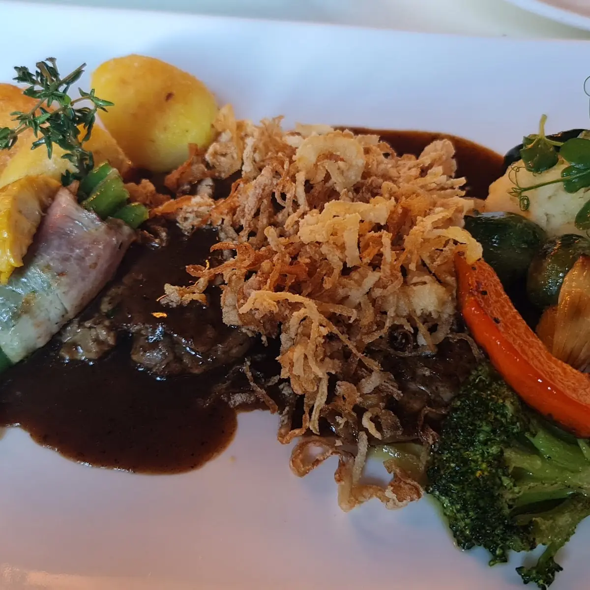 Zwiebelroastbraten