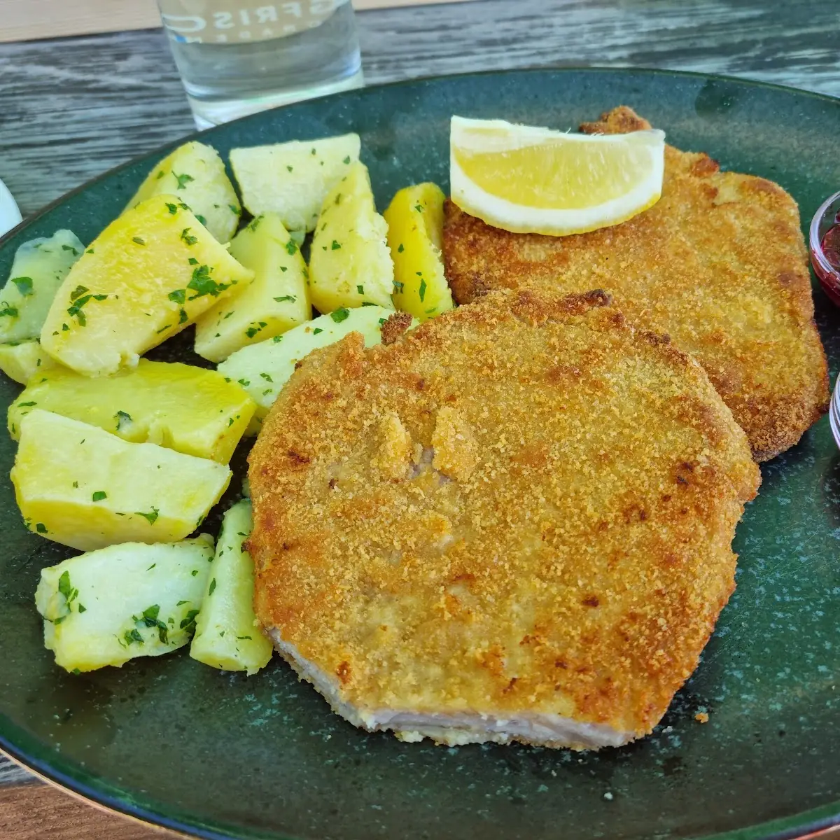 Hinterhornalm Schnitzel Nach Wiener Art