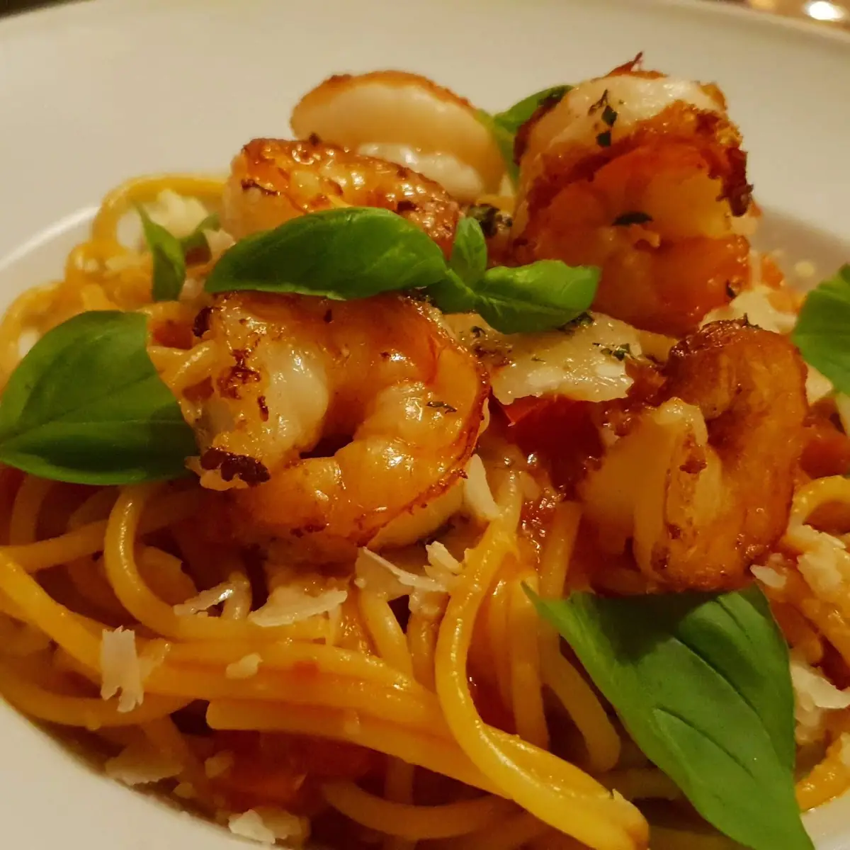 Spaghetti Mit Zitronencreme Mit Gegrillten Garnelen