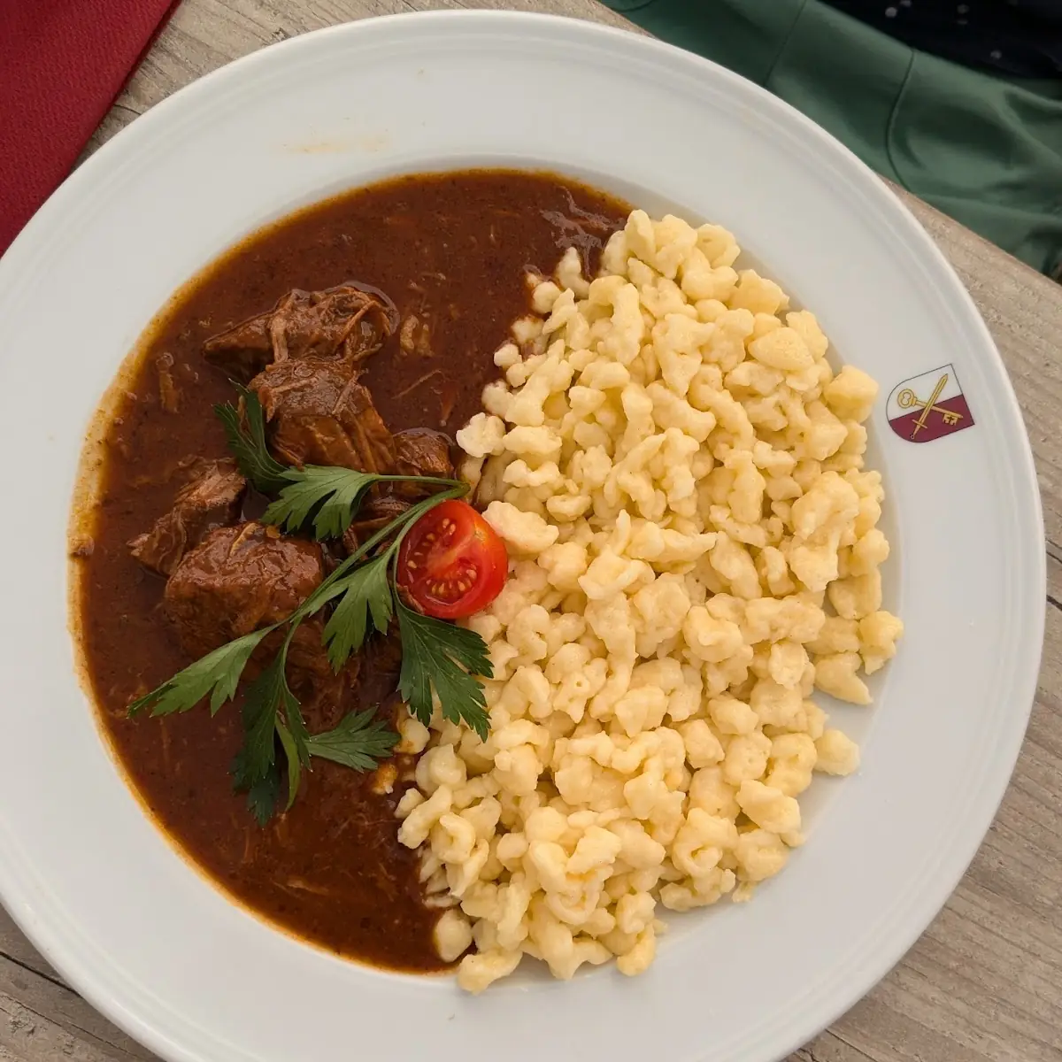 Gulasch Mit Butterspätzle