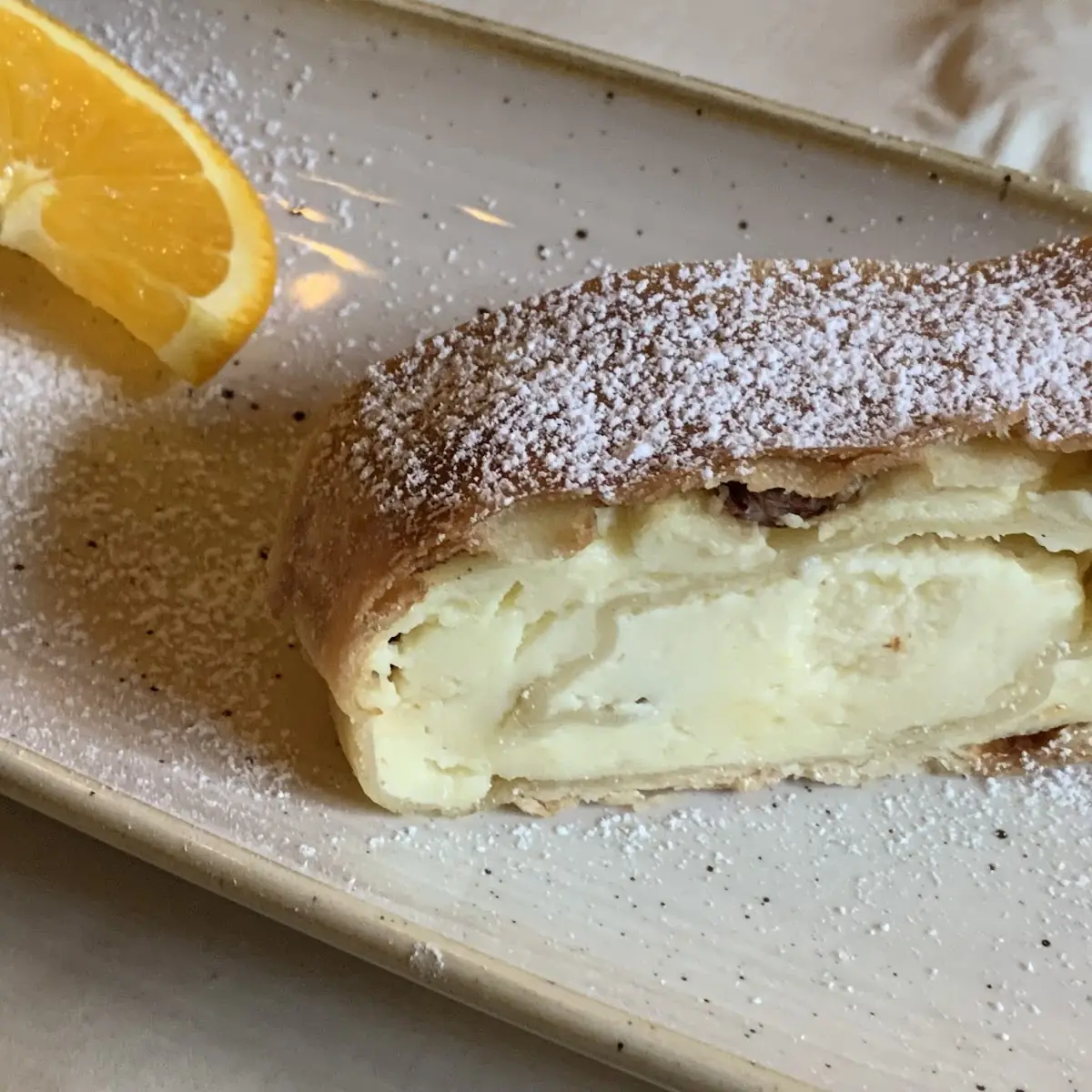 Topfenstrudel