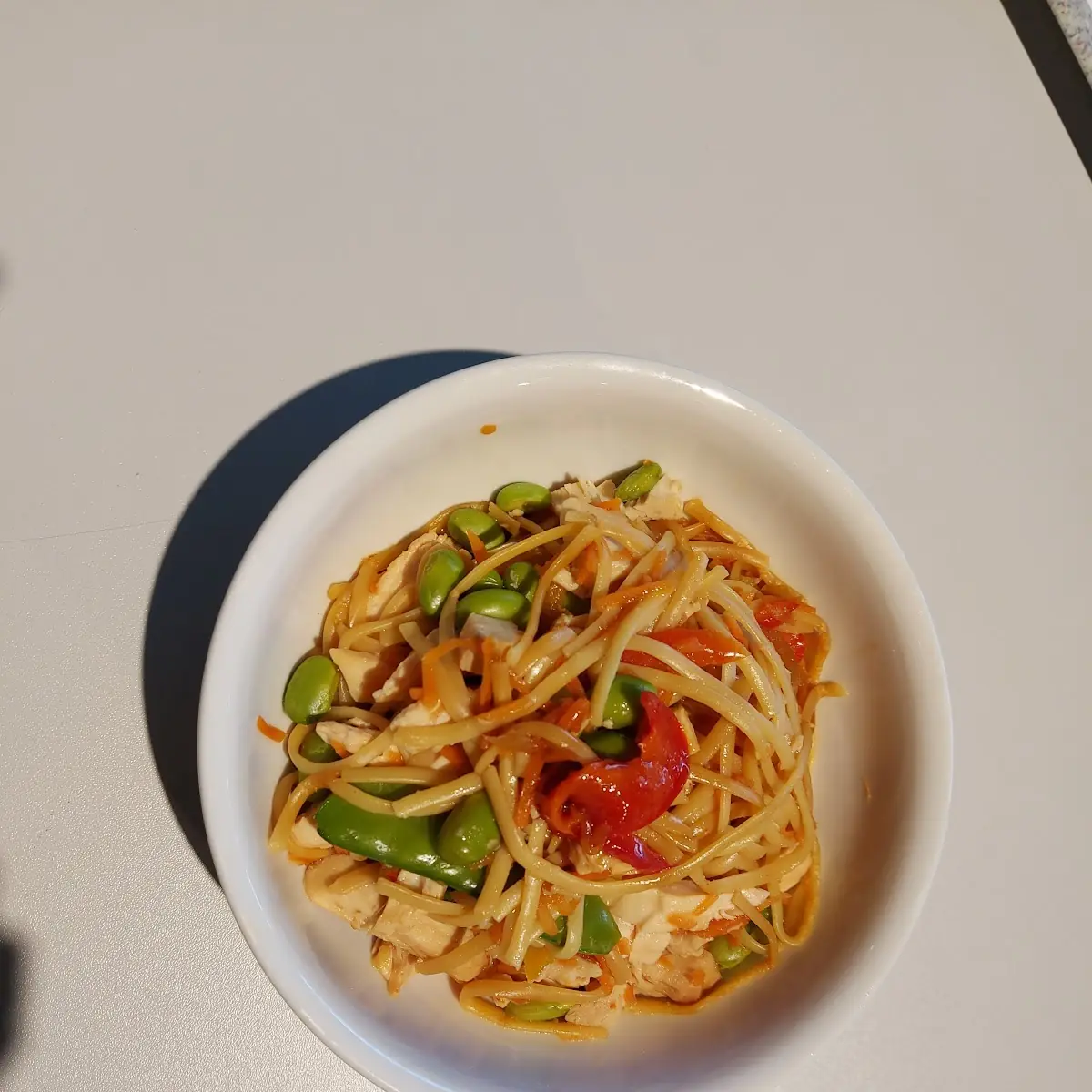 Asia Chicken Noodle Bowl