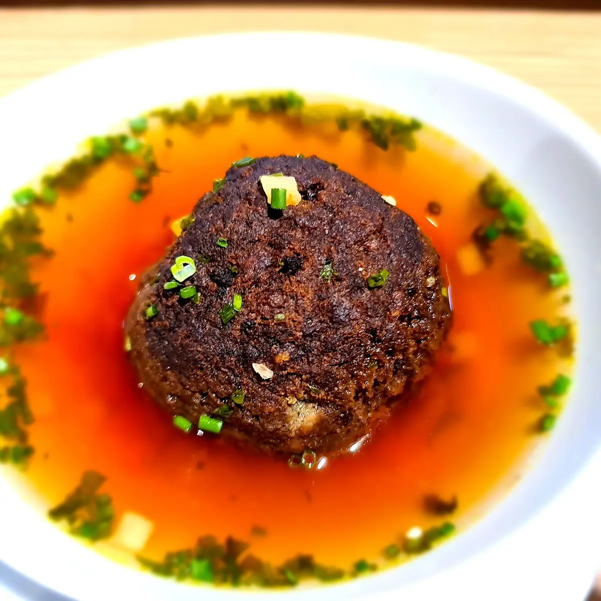 Leberknödelsuppe