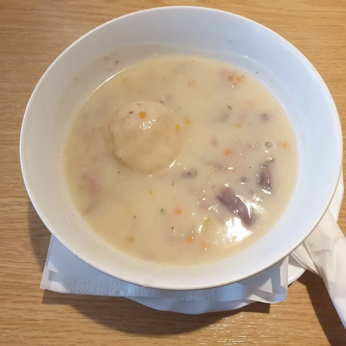 Gebundene Ganslsuppe Mit Bröselködel