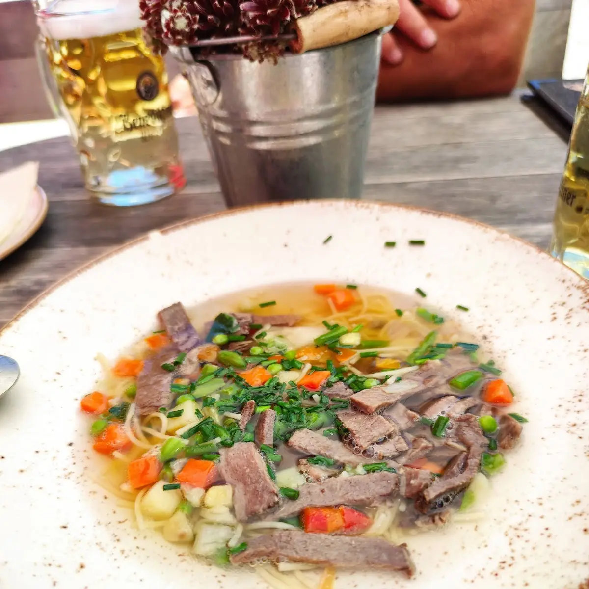 Fleischsuppe
