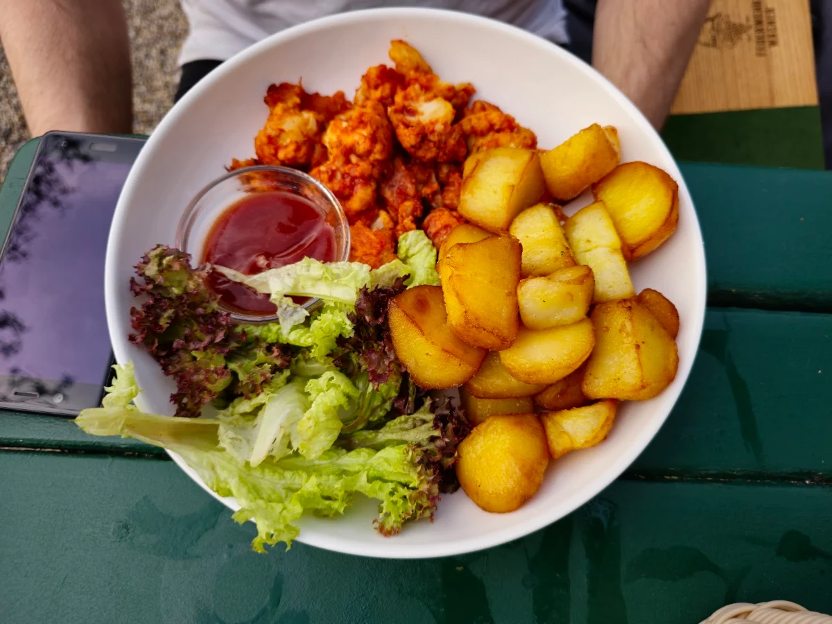 Pommes Frites Oder Braterdäpfel