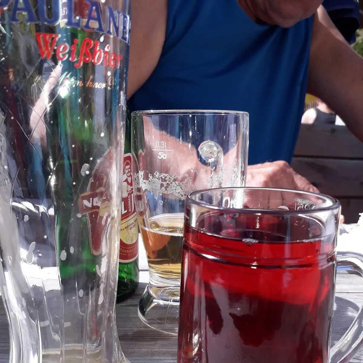 Rotweinschorle