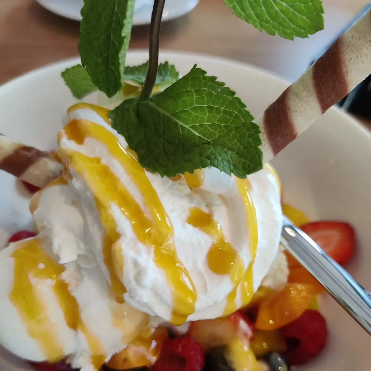 Tropical Bowl