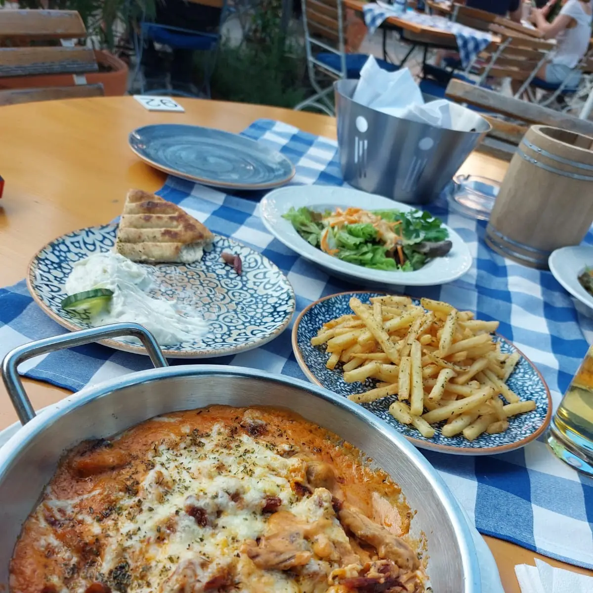 Gyros Mit Methaxa Soße