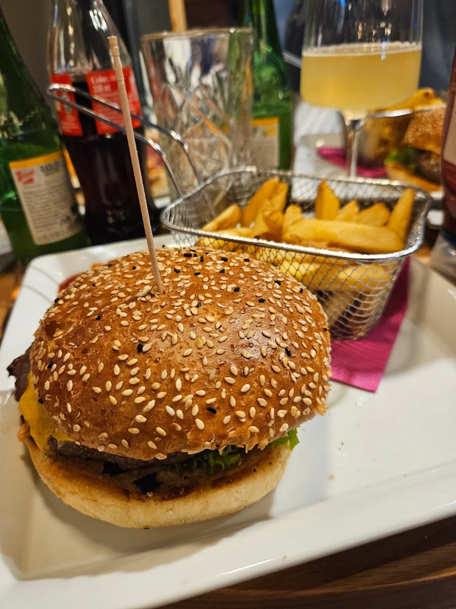 Double Cheeseburger