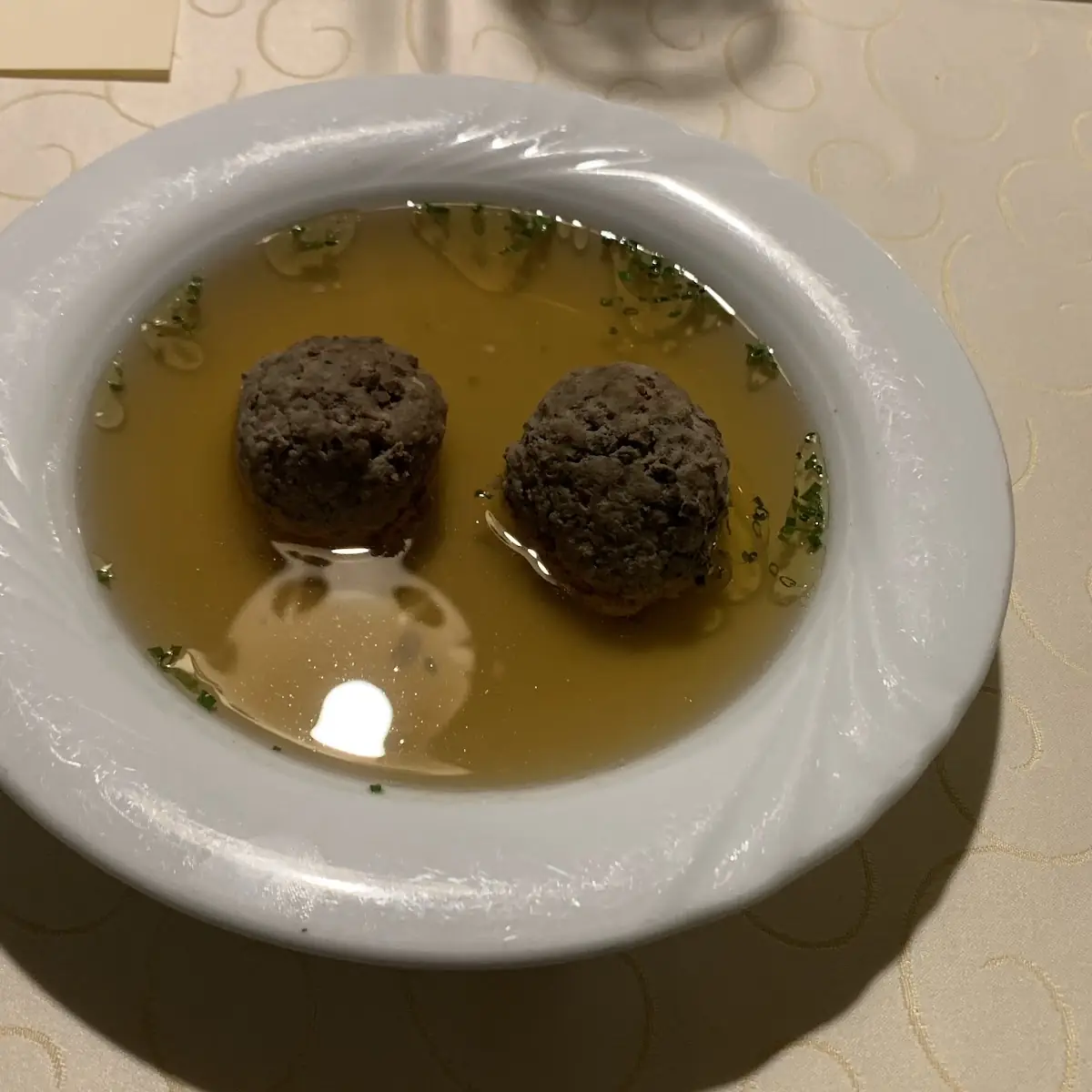 Leberknödelsuppe