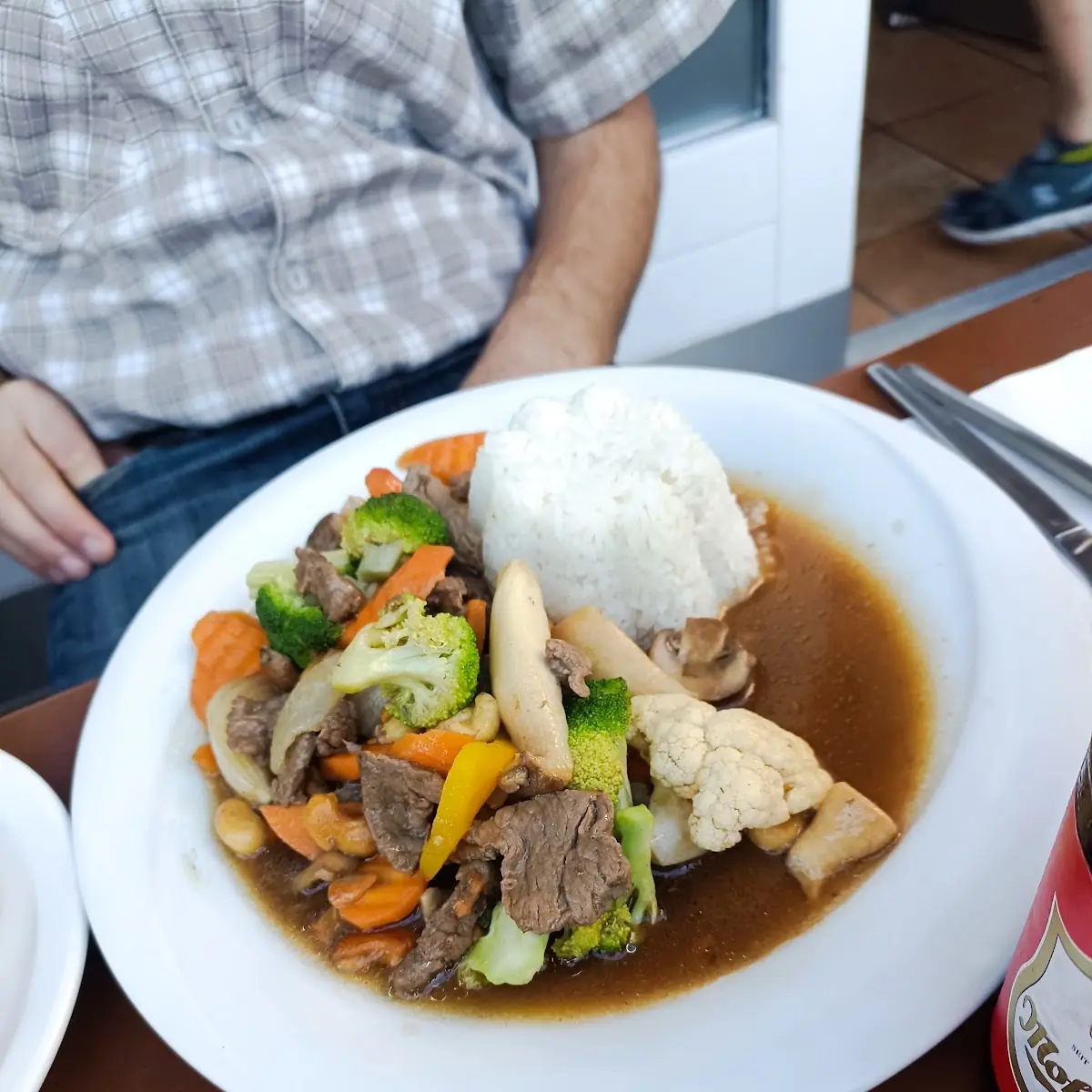 Khao Pad Sapparot Gai Mit Rind