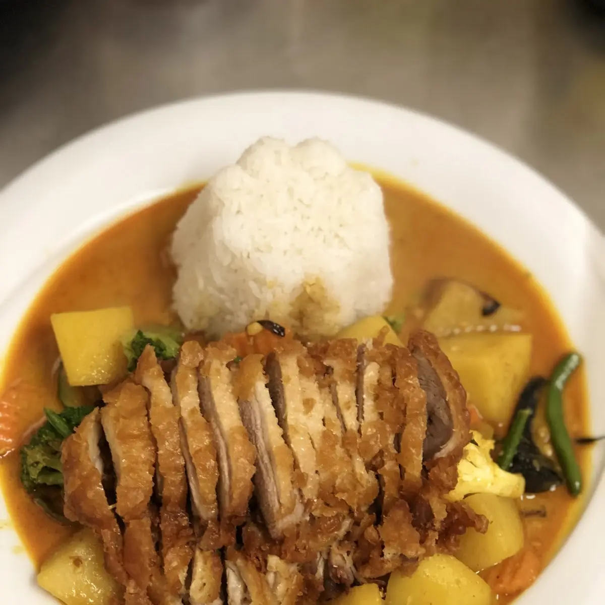 Nr 22 Gaeng Gali Gelbes Curry Mit Gemüse Kartoffeln Und Kokosmilch
