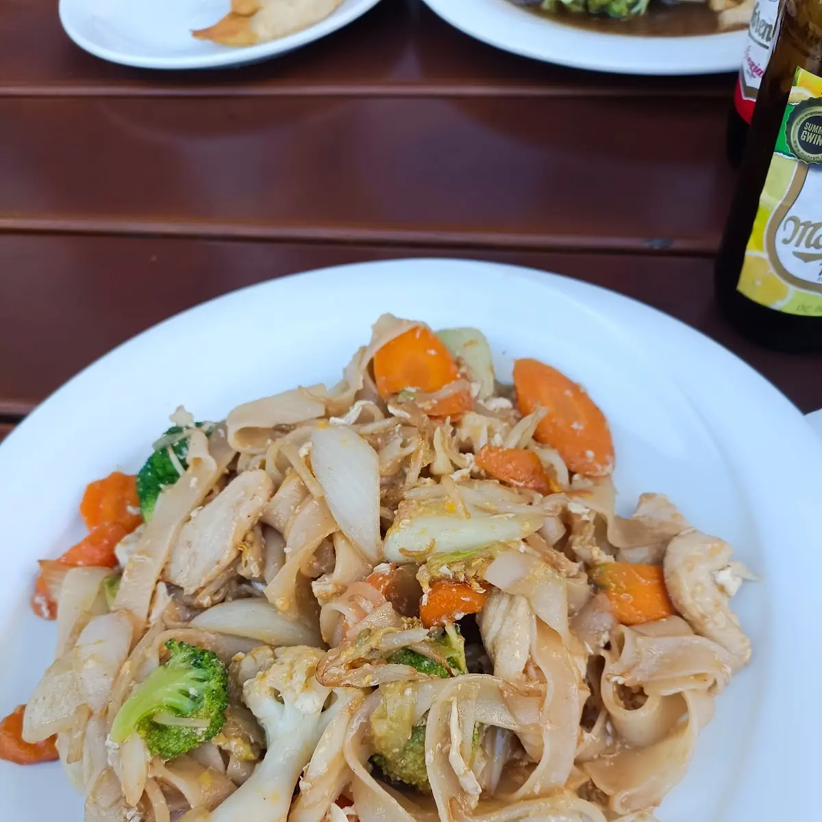 Päd Si LU Gai Mit Huhn