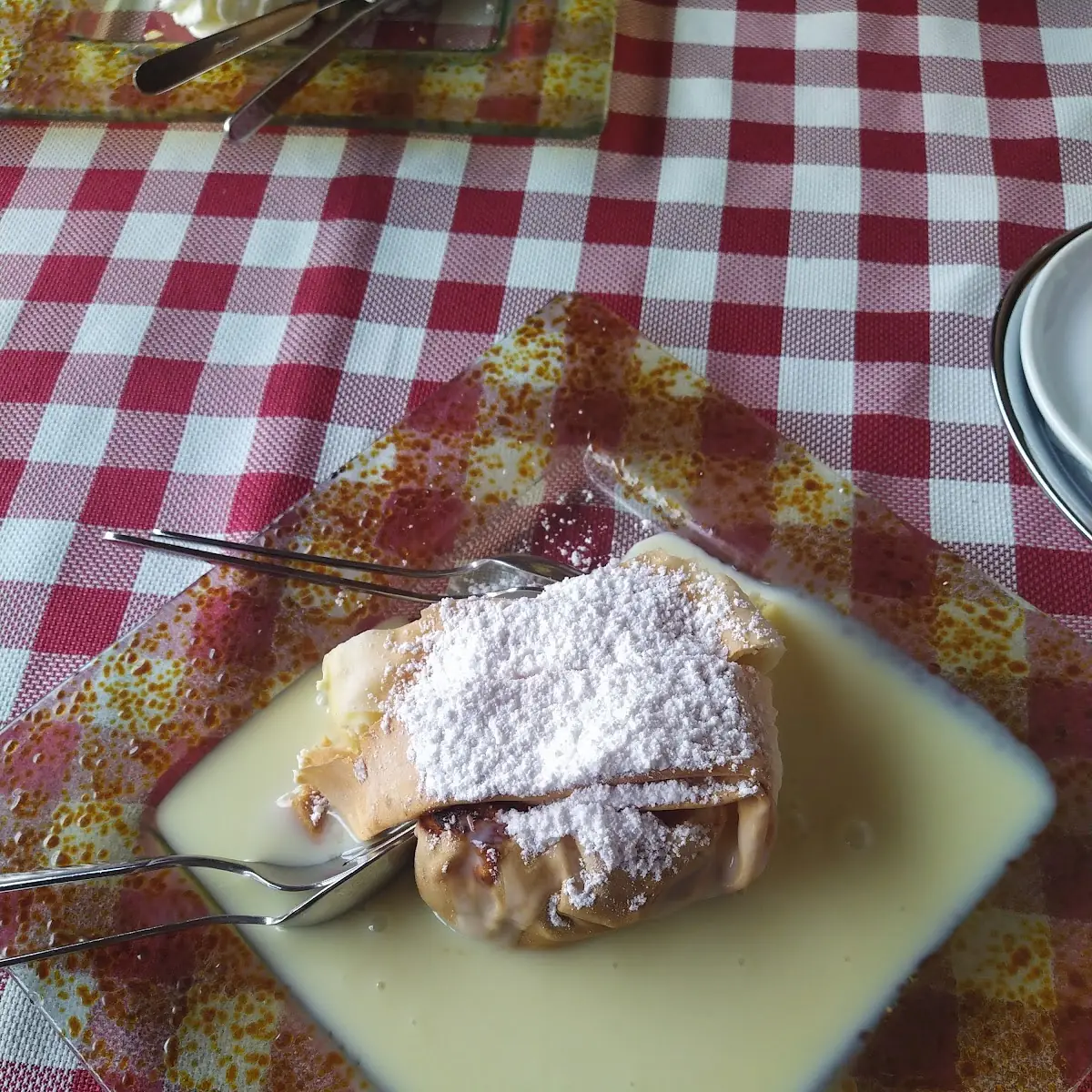 Topfenstrudel