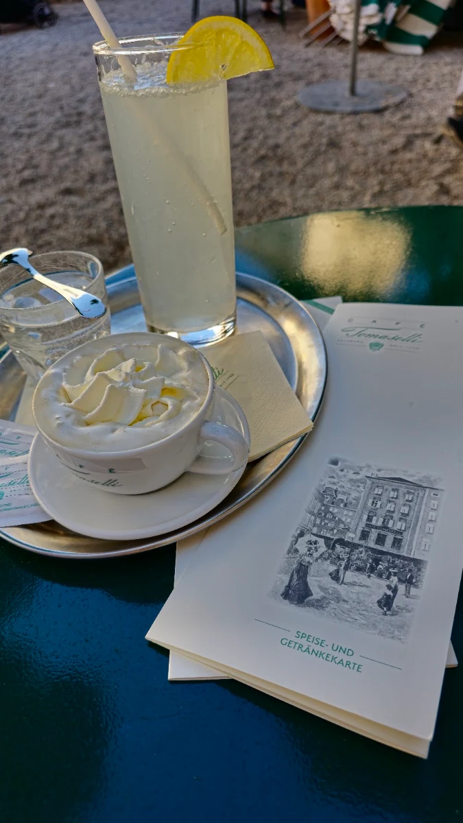 Melange Mit Schlagobers