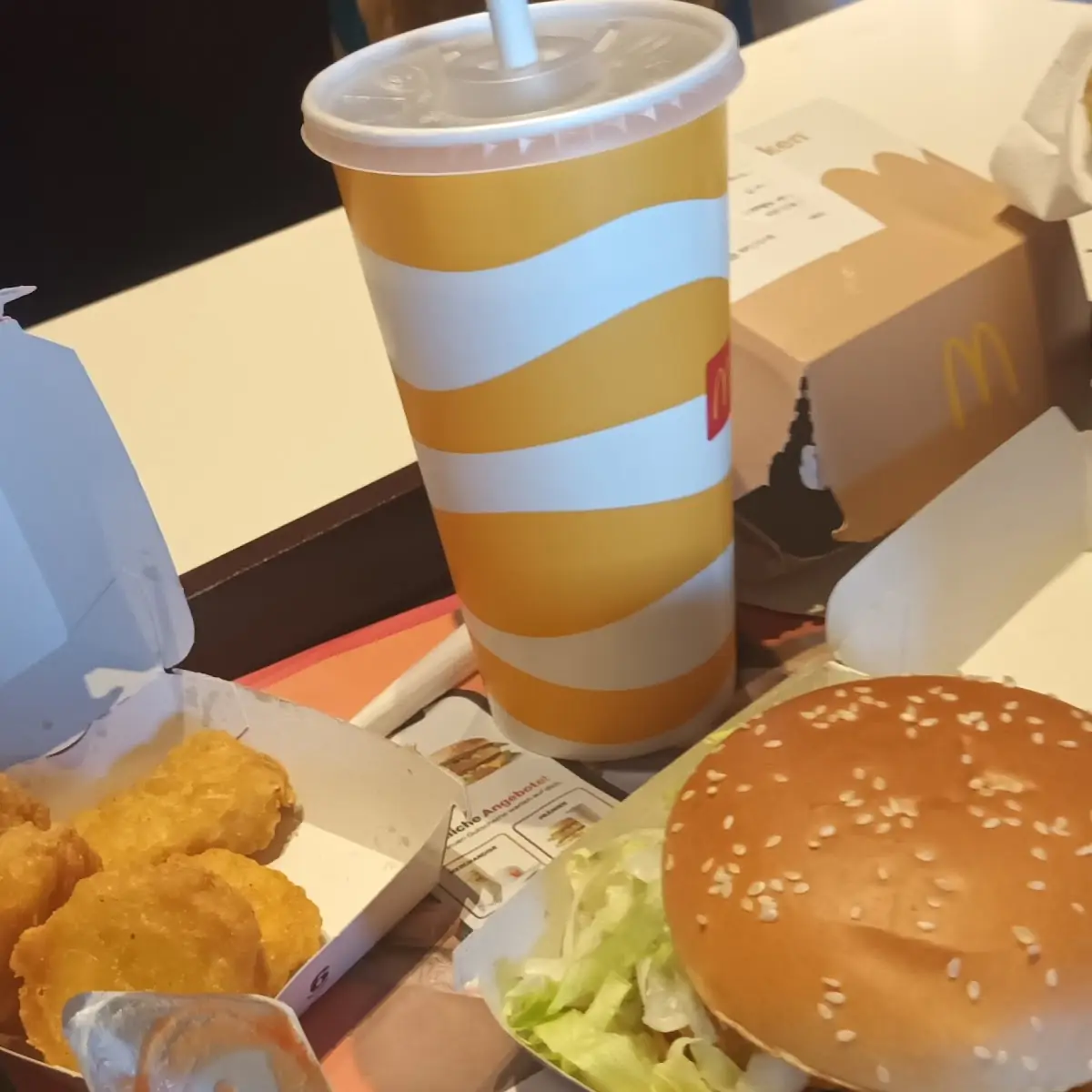 Mcchicken with 6pc Nuggets with Ketchup