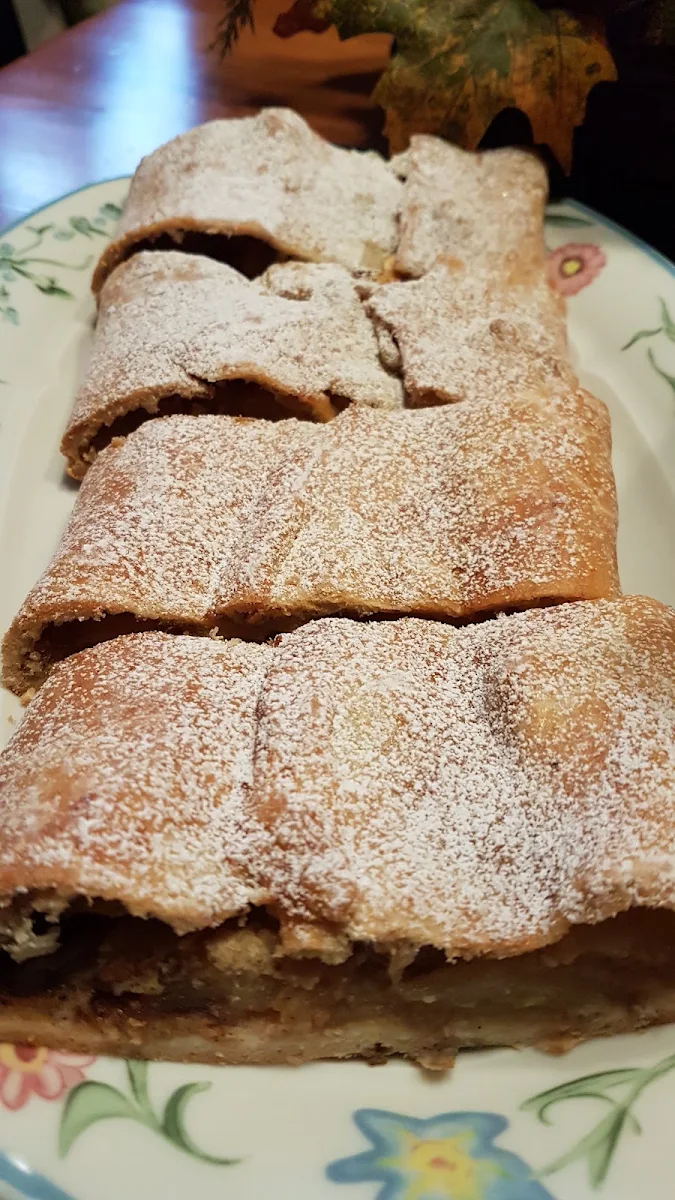 Fröstl's Apfelstrudel