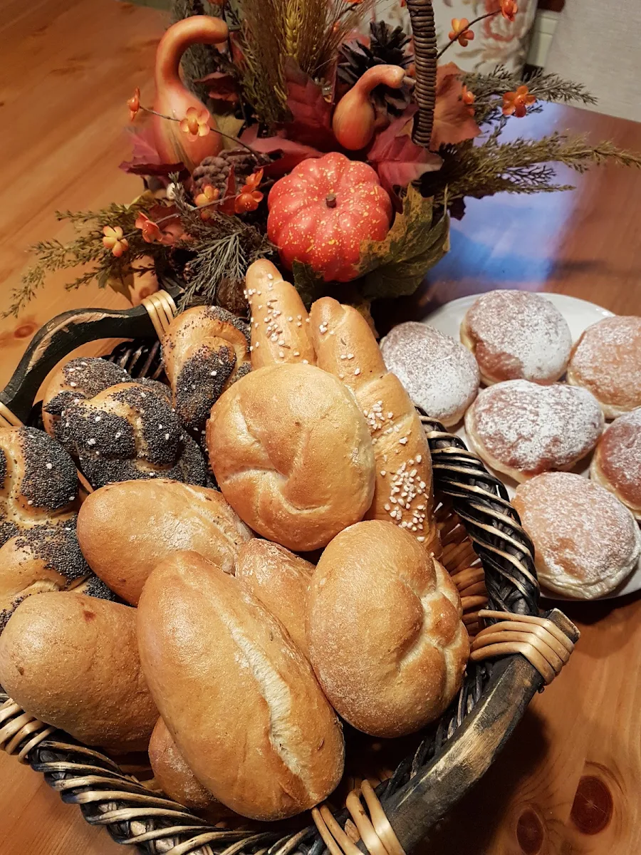 Fröstl's Gebäck Und Frische Krapfen