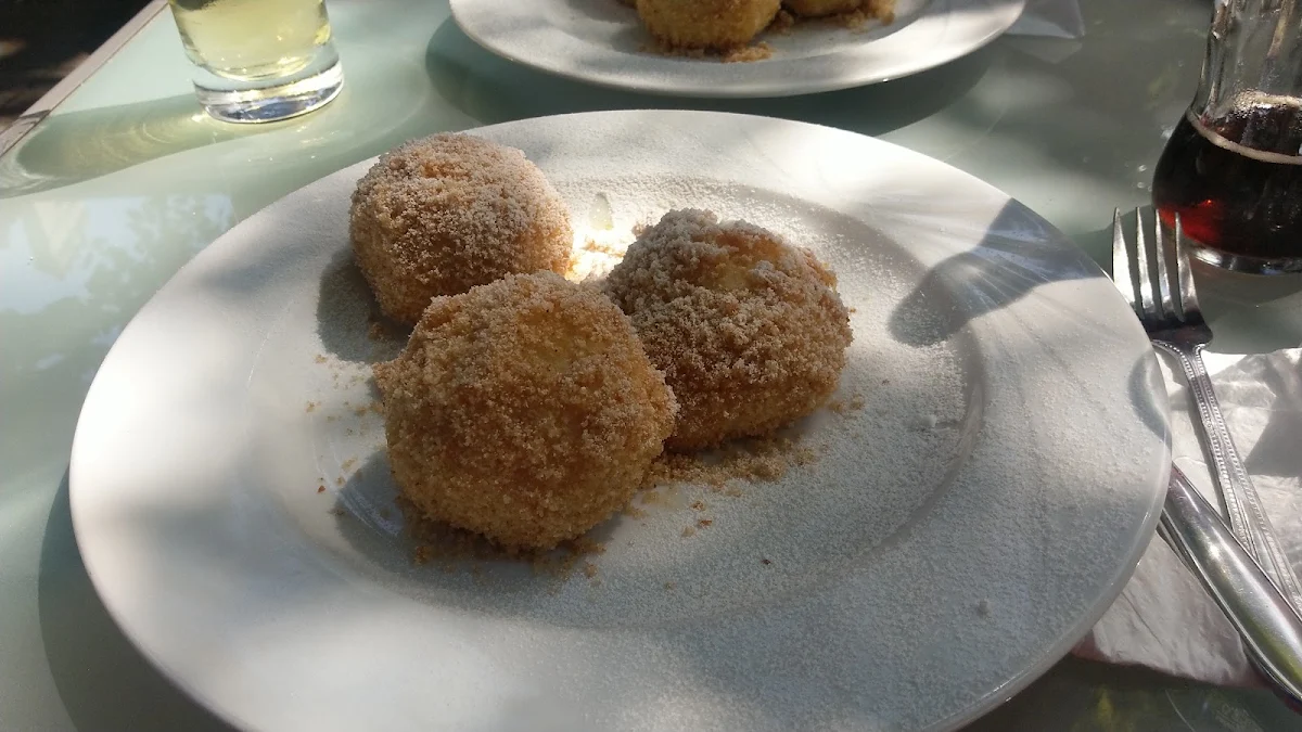 Marillenknöderl