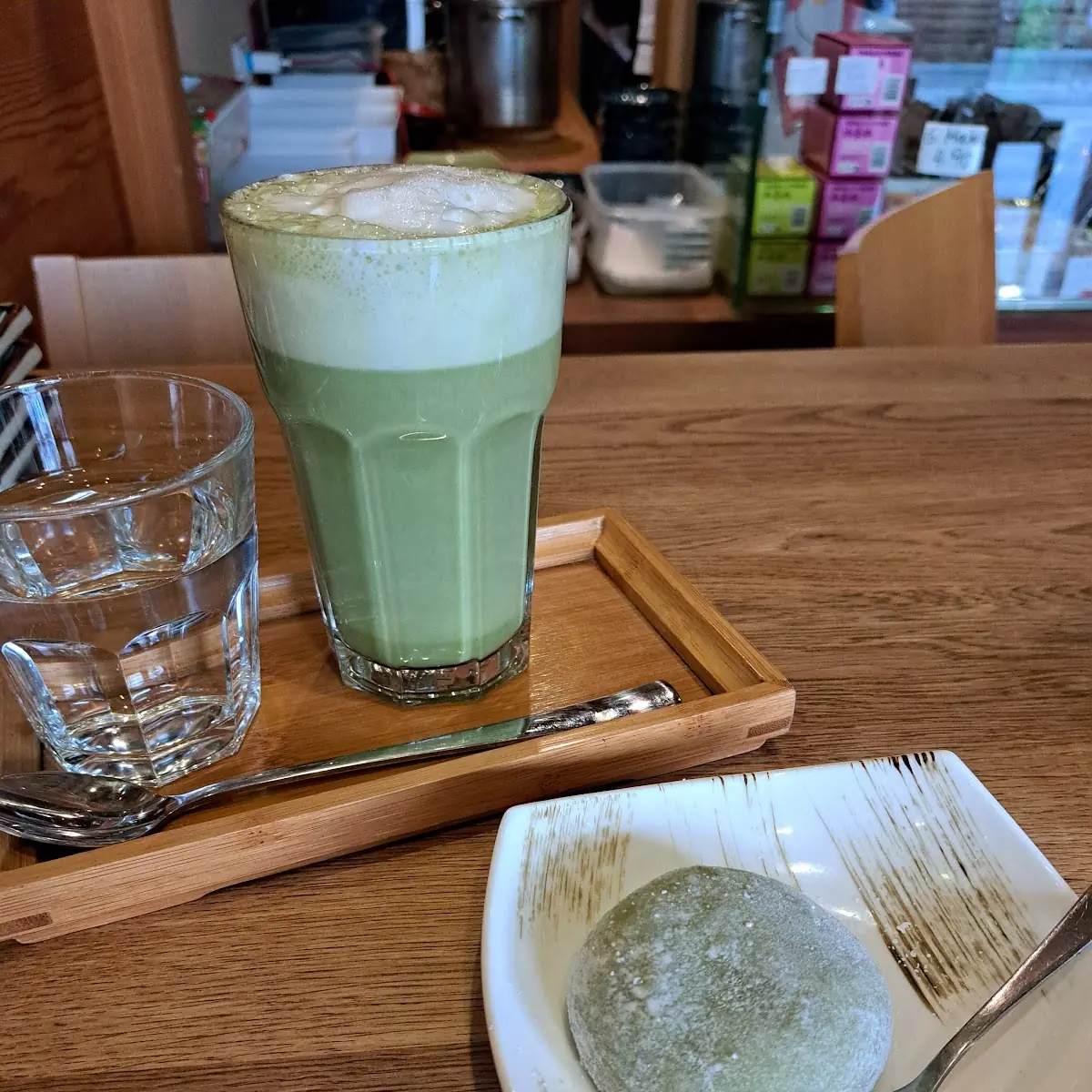 Matcha Latte & Yomogi Mochi