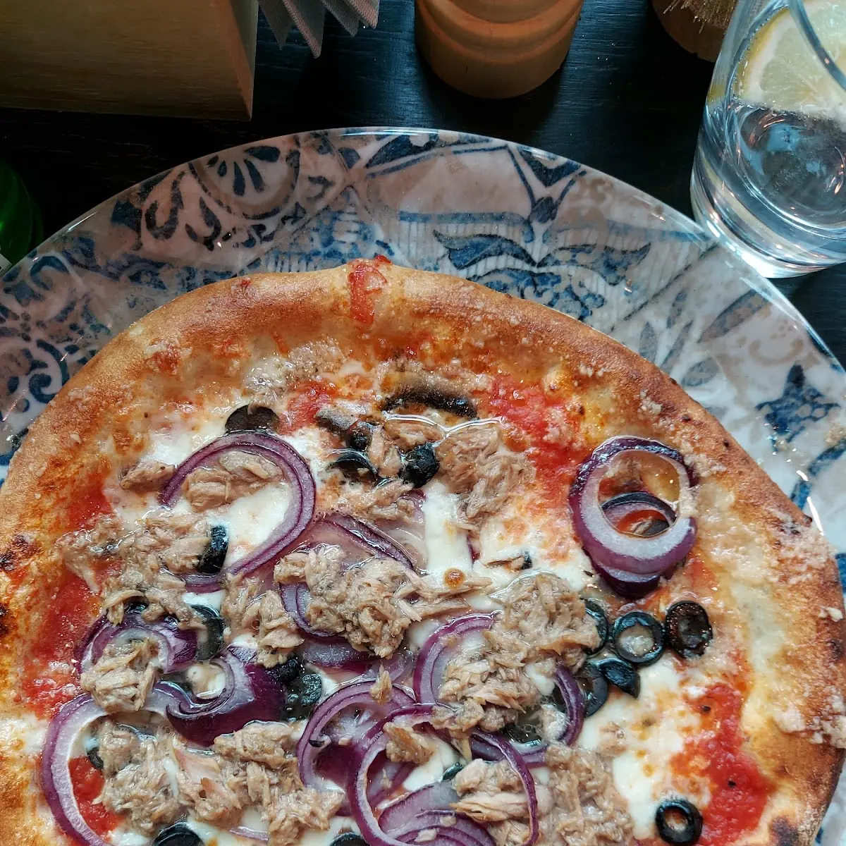 Pizza Al Tonno