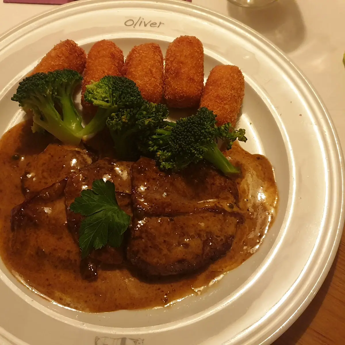 Rehschnitzl Mit Pfeffersauce