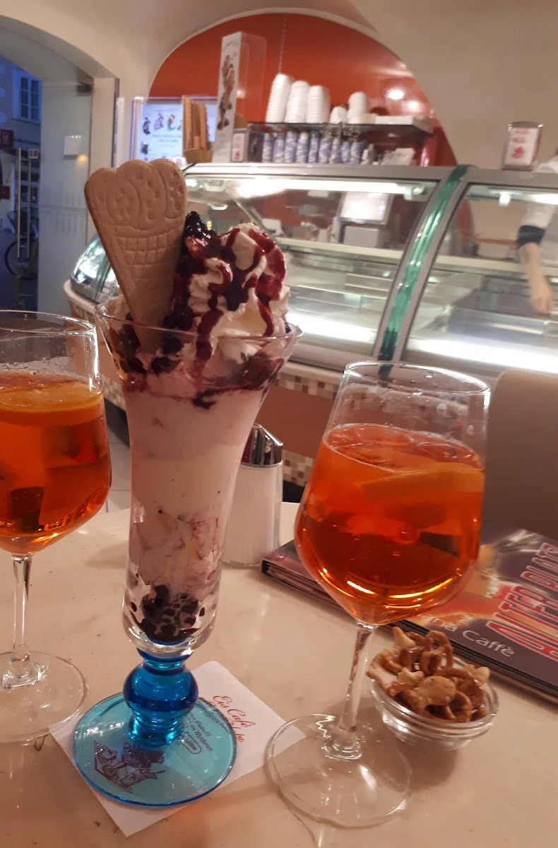 Heidelbeerbecher