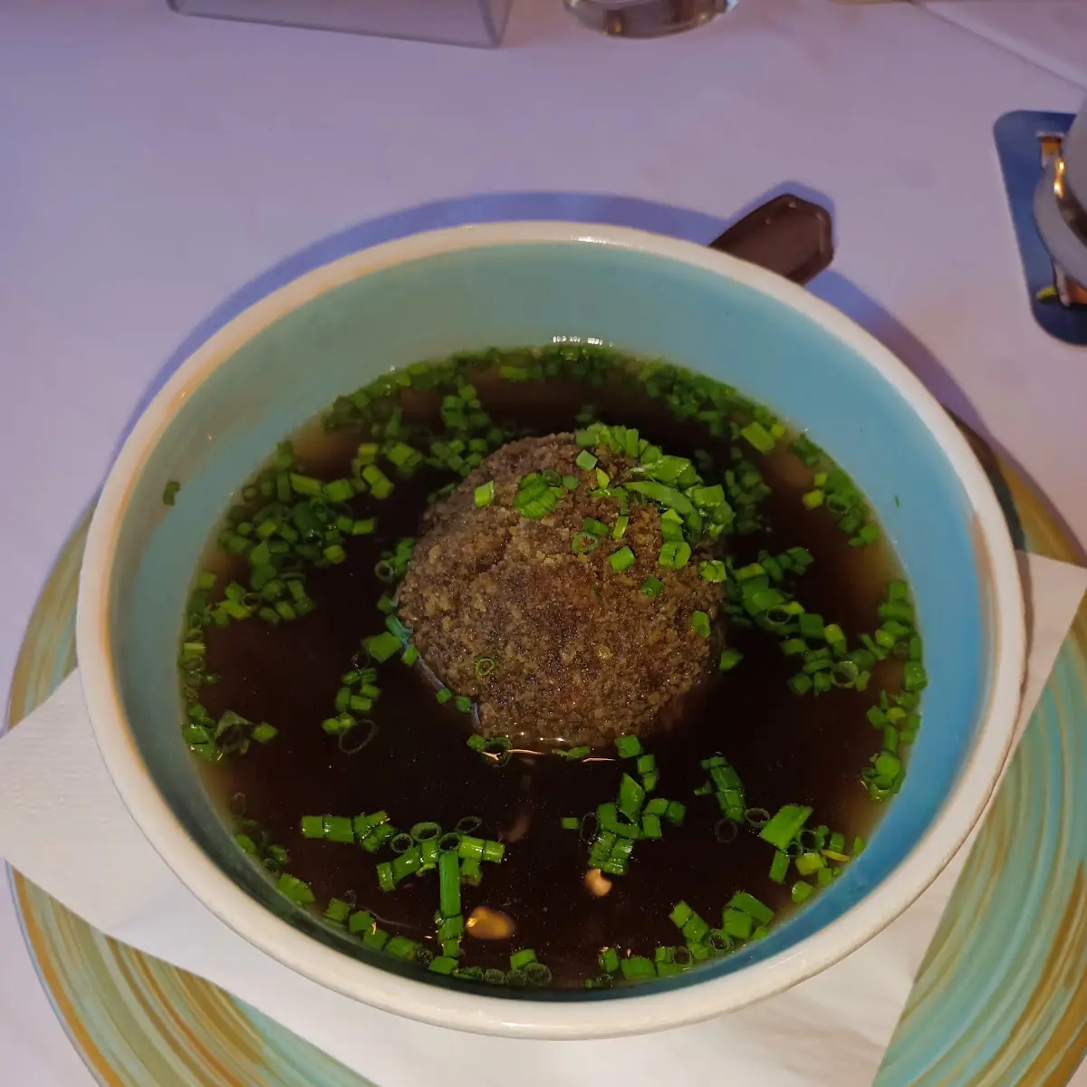 Leberknödelsuppe