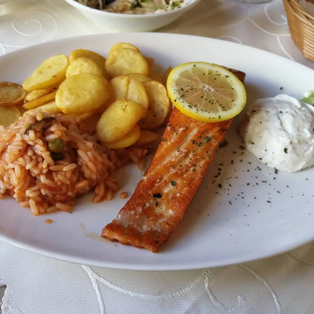 Solomos Gegrilltes Lachsfilet