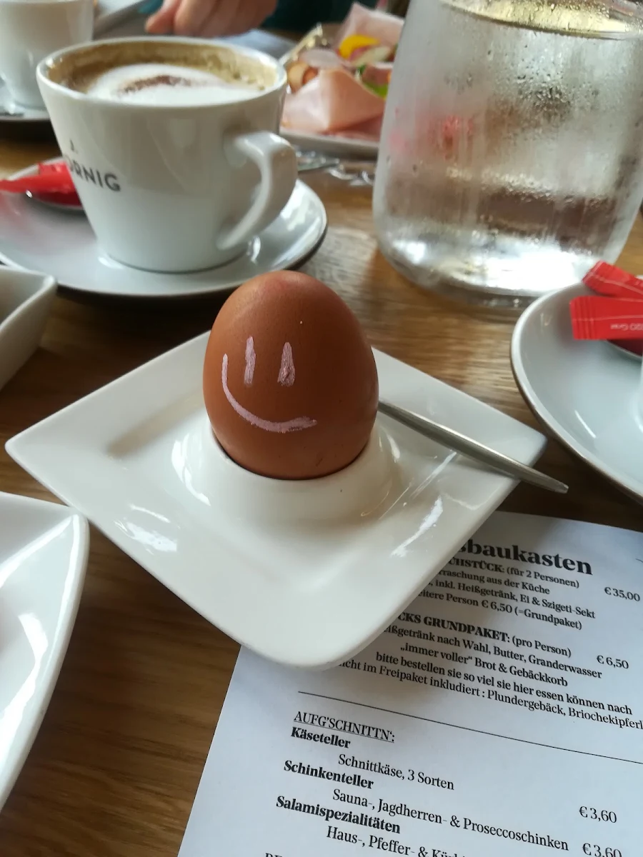 Ei